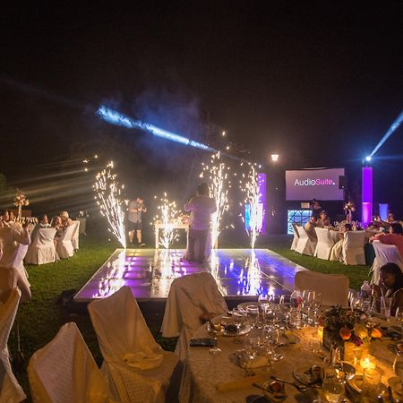 Azul Ixtapa Grand All Inclusive Suites - Spa & Convention Center Buitenkant foto Wedding in Egypt