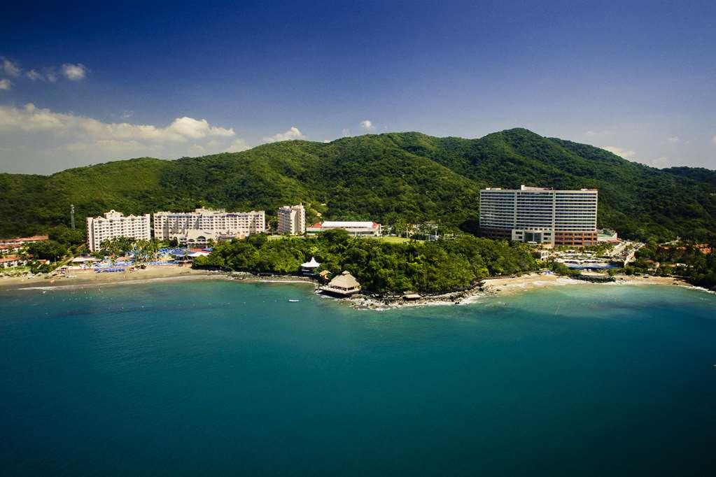 Azul Ixtapa Grand All Inclusive Suites - Spa & Convention Center Buitenkant foto The Royal Hawaiian Hotel