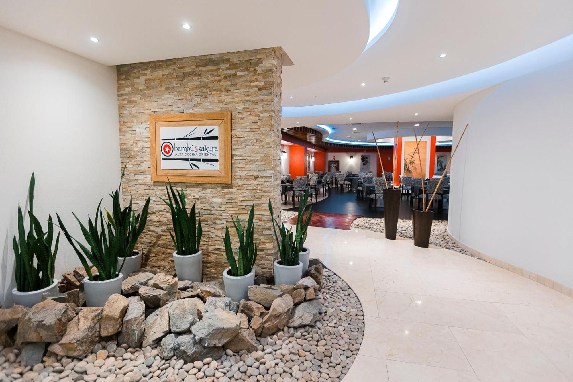 Azul Ixtapa Grand All Inclusive Suites - Spa & Convention Center Buitenkant foto The interior of the lounge